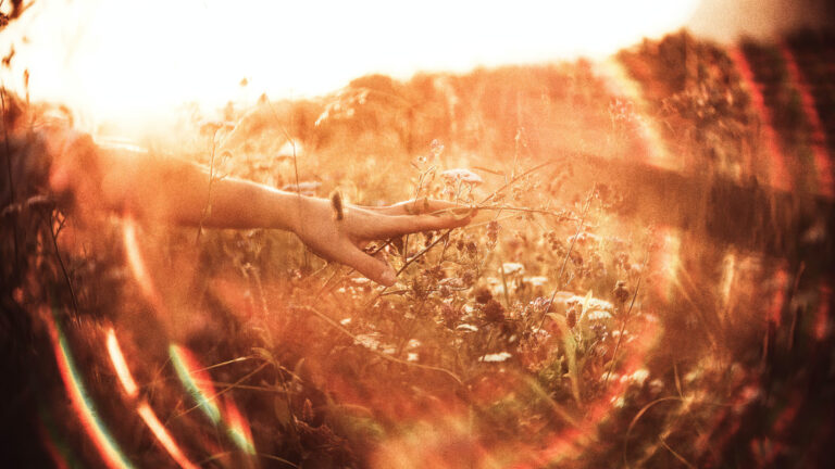 Holistic-Wellbeing-6-Powerful-Practices-to-Achieve-it